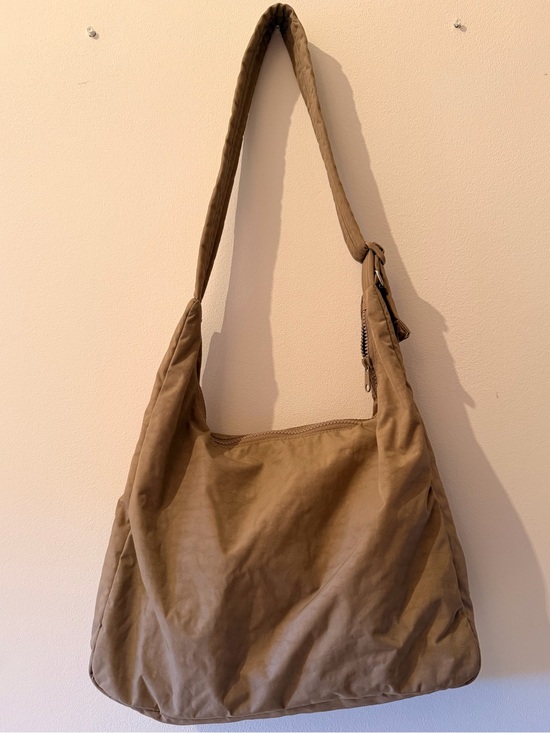 BAGGU Handbags - Baggu Large Shoulder Bag - Turtledove